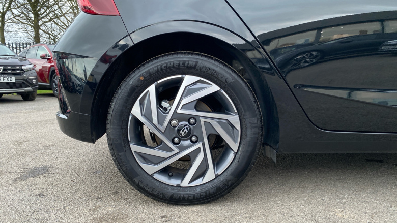 Hyundai i20 1.0T GDi Advance [Nav] 5dr Petrol Hatchback